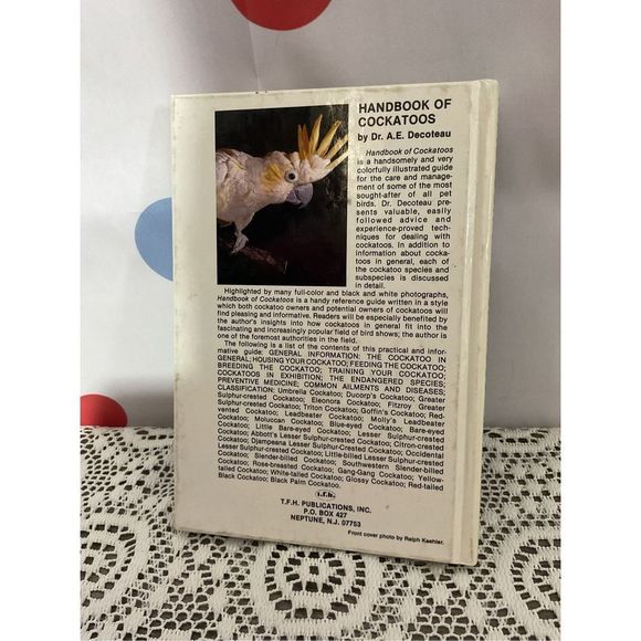 1981 Handbook of Cockatoos By Dr. A.E. Decoteau ❤️🍒 - Picture 6 of 13